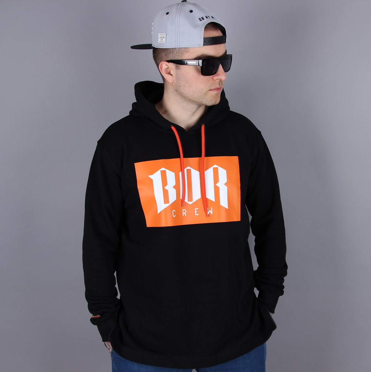 bor bluza kangurka