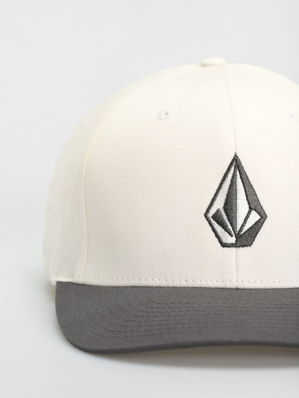 czapki z daszkiem męskie